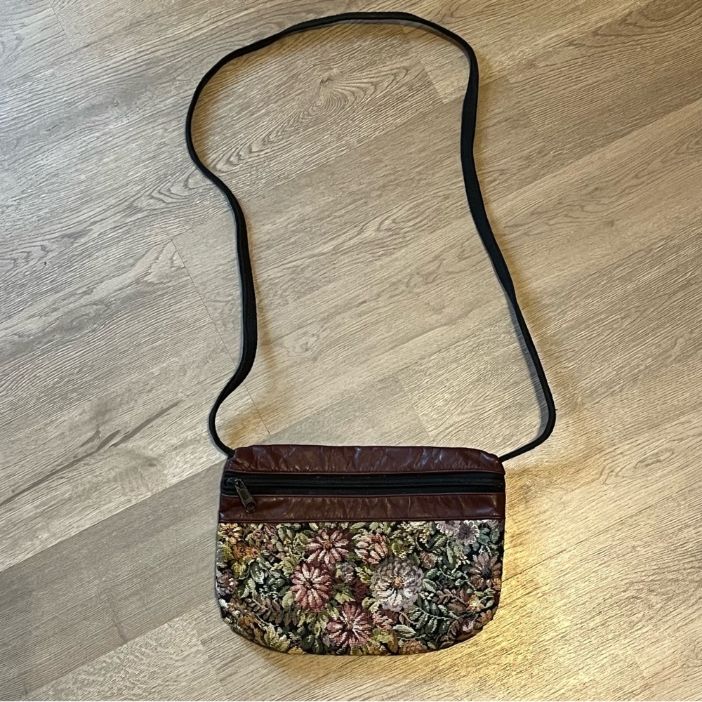 Vintage Floral & Brown Leather Purse